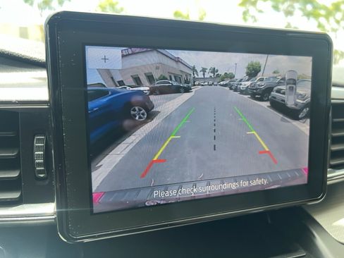 Used 2020 Ford Explorer XLT w/ Equipment Group 202A RWD image 23