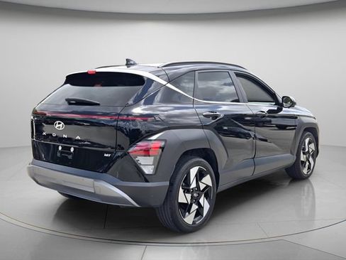 Used 2024 Hyundai Kona Limited FWD image 8