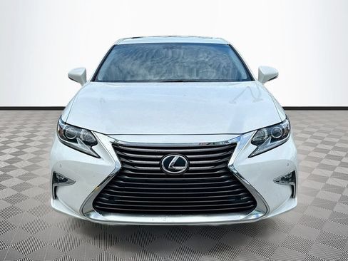 Used 2016 Lexus ES 350 w/ Premium Package w/Wood Trim FWD image 2
