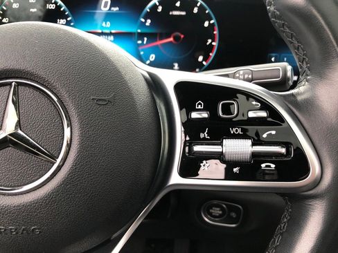 Certified 2022 Mercedes-Benz GLE 350 4MATIC w/ AMG Line Exterior image 23