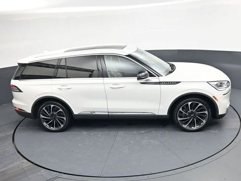 Used 2020 Lincoln Aviator Reserve w/ Equipment Group 202A image 24