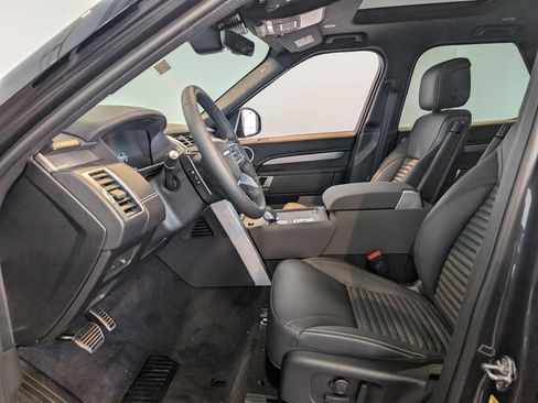 New 2026 Land Rover Discovery Limited Edition AWD/4WD image 10
