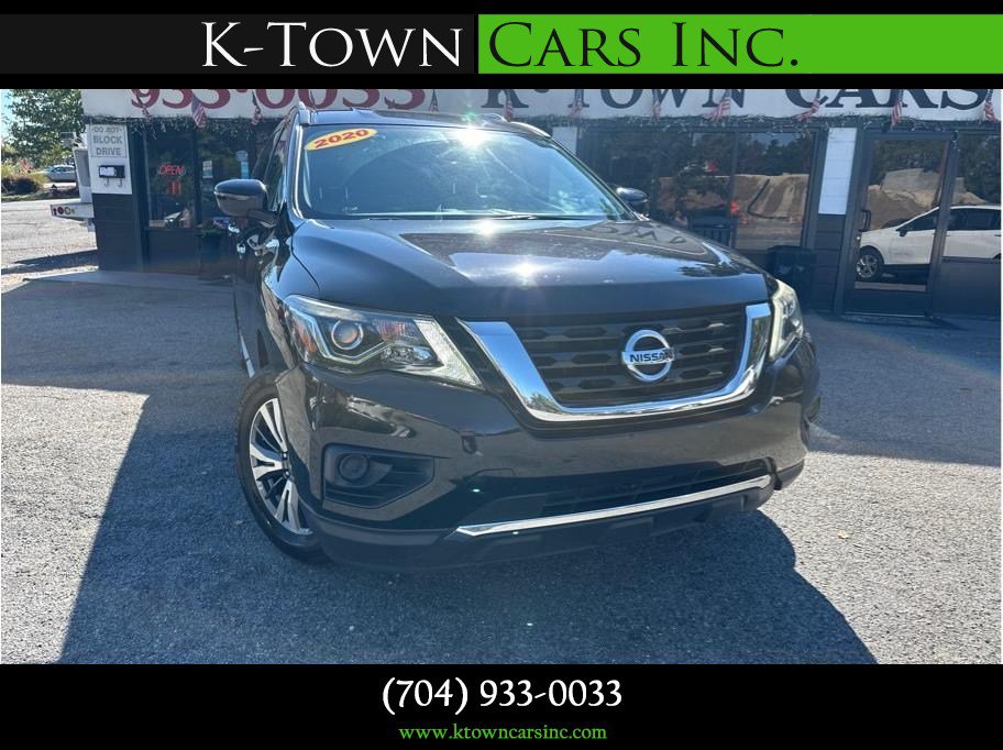 Used 2020 Nissan Pathfinder S FWD image 1