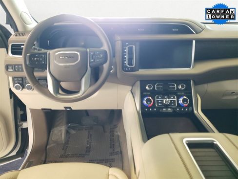 Used 2024 GMC Yukon XL Denali image 10