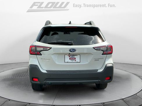 Used 2025 Subaru Outback Premium w/ Popular Package #1A image 8