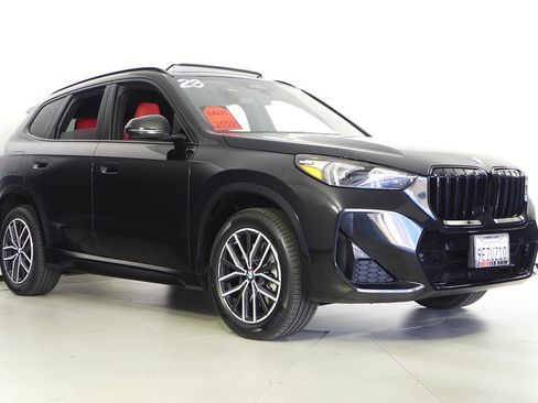 Used 2023 BMW X1 xDrive28i w/ M Sport Package image 4