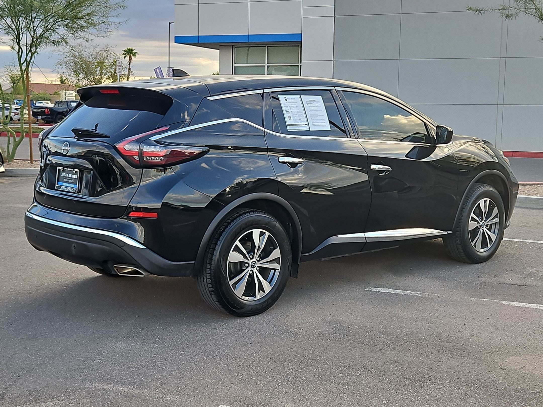 Used 2023 Nissan Murano S FWD image 5