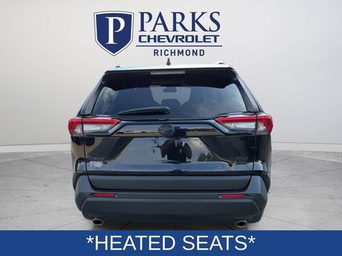 Used 2022 Toyota RAV4 XLE w/ Convenience Package AWD/4WD image 6