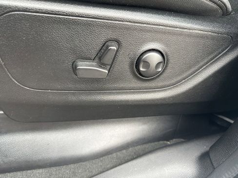 Used 2023 RAM 1500 Big Horn image 17