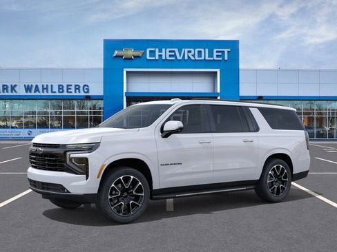 New 2026 Chevrolet Suburban RST w/ Comfort Package AWD/4WD image 2