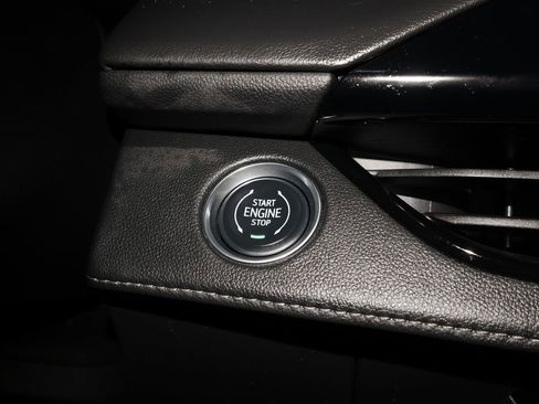 Certified 2025 Buick Enclave Avenir w/ Super Cruise Package image 16