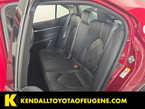 Used 2018 Toyota Camry XLE w/ Driver Assist Package FWD image 25
