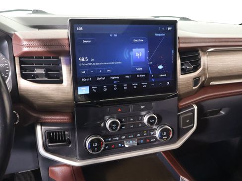 Used 2022 Ford Expedition Limited image 5