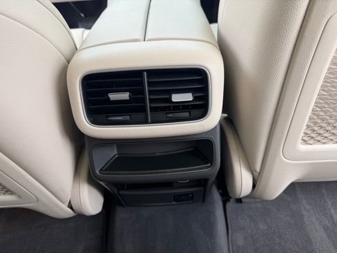 Used 2020 Mercedes-Benz GLS 450 4MATIC image 23