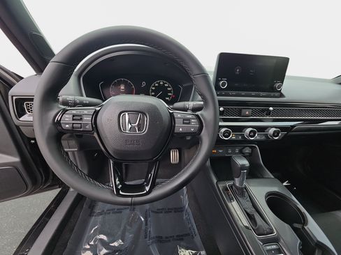 Used 2025 Honda Civic Sport image 16
