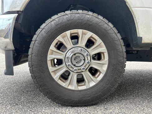 Used 2021 Ford F250 XL w/ STX Appearance Package AWD/4WD image 7