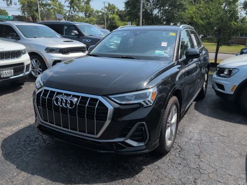 Used 2022 Audi Q3 2.0T Premium Plus AWD/4WD image 2