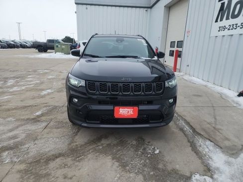 New 2026 Jeep Compass Latitude image 8