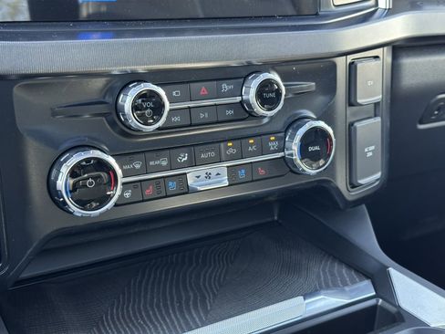 New 2025 Ford F350 Platinum w/ FX4 Off-Road Package image 31