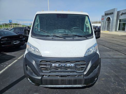 Used 2024 RAM ProMaster 2500 w/ Safety Group FWD image 2