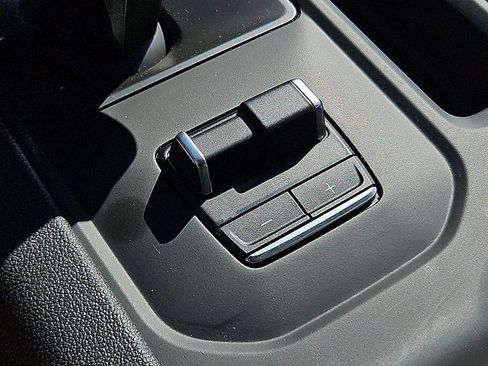 Used 2024 GMC Sierra 1500 AT4 w/ AT4 Premium Package AWD/4WD image 23