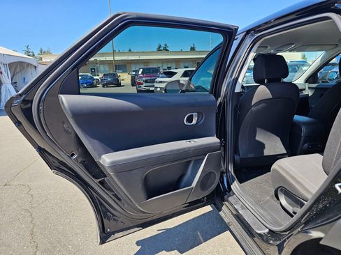 Used 2024 Hyundai Ioniq 5 SEL RWD image 15