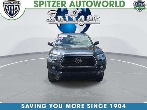 Certified 2023 Toyota Tacoma SR5 image 3