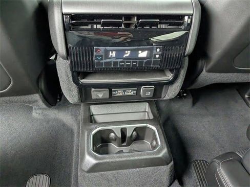 New 2026 Jeep Grand Wagoneer L 4WD image 23