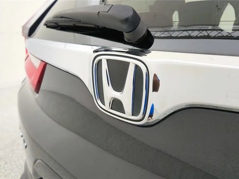Used 2019 Honda CR-V EX image 16