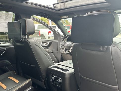 Used 2021 GMC Yukon XL AT4 w/ Rear Media and Nav Package AWD/4WD image 31