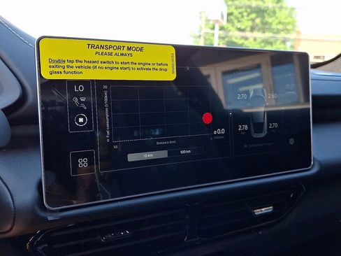 Used 2025 Lotus Emira image 15