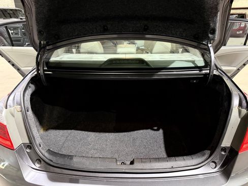 Used 2013 Honda Accord Touring image 19