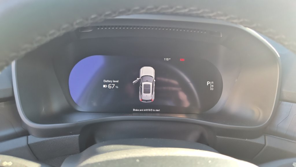Used 2023 Volvo XC40 Recharge Plus w/ Protection Package Premier AWD/4WD image 12