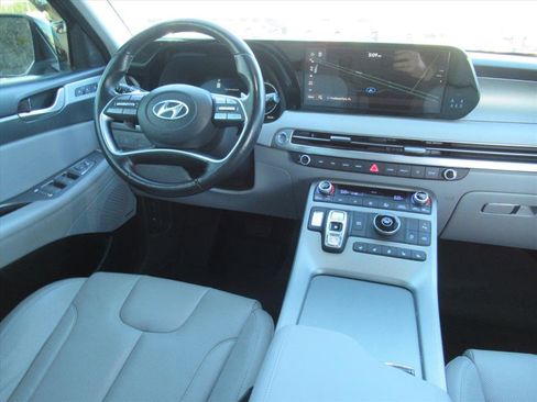 Used 2023 Hyundai Palisade SEL w/ Premium Package image 12