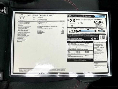 Used 2025 Mercedes-Benz GLB 35 AMG 4MATIC image 18
