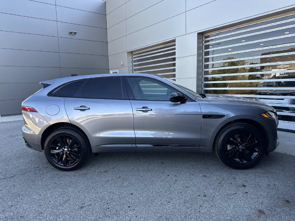 New 2026 Jaguar F-PACE R-Dynamic S AWD/4WD image 8