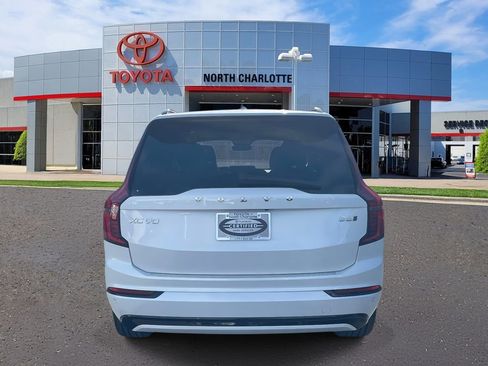 Used 2026 Volvo XC90 B6 Ultra w/ Lounge Package image 7