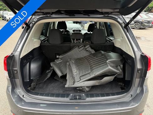 Used 2023 Subaru Forester Premium AWD/4WD image 24