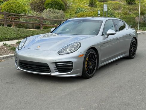 Used 2016 Porsche Panamera GTS AWD/4WD image 2