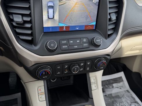 Used 2019 GMC Acadia Denali w/ Technology Package image 14