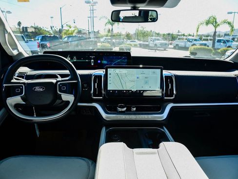 New 2025 Ford Expedition Platinum w/ Platinum Ultimate Package image 12