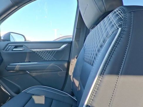 New 2026 GMC Acadia Denali w/ Super Cruise Package FWD image 28