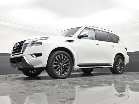 Used 2023 Nissan Armada Platinum w/ Captain's Chairs Package RWD image 20