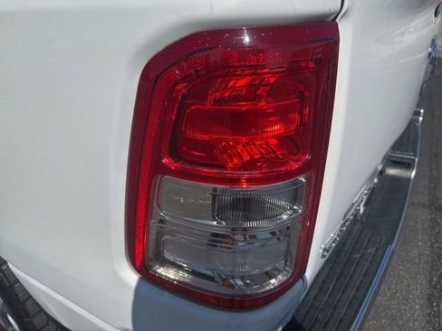 Used 2019 RAM 1500 Big Horn AWD/4WD image 10