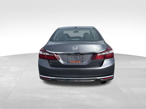 Used 2017 Honda Accord EX-L image 4