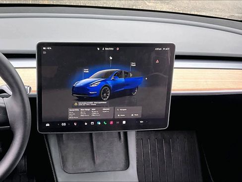 Used 2024 Tesla Model Y Long Range image 6