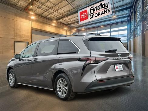 Certified 2024 Toyota Sienna XLE image 6
