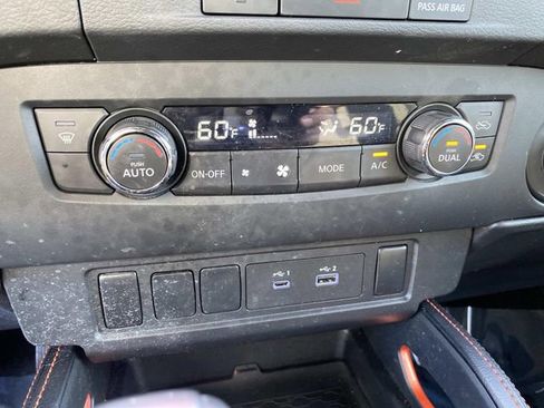 Used 2024 Nissan Frontier PRO-4X w/ Off-Road Protection Package AWD/4WD image 13