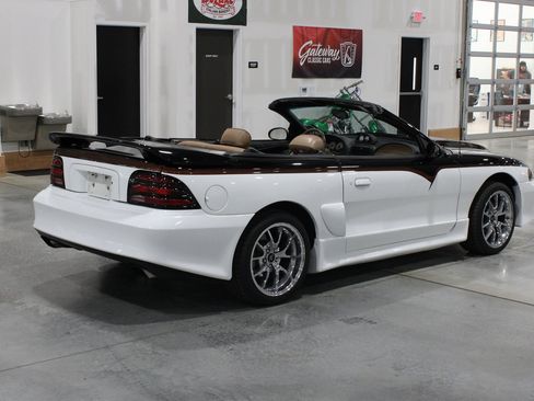 Used 1995 Ford Mustang GT RWD image 16
