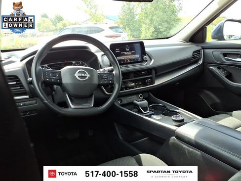 Used 2025 Nissan Rogue SV AWD/4WD image 13